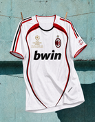 Dettaglio cuciture e design maglia AC Milan away 2006/07