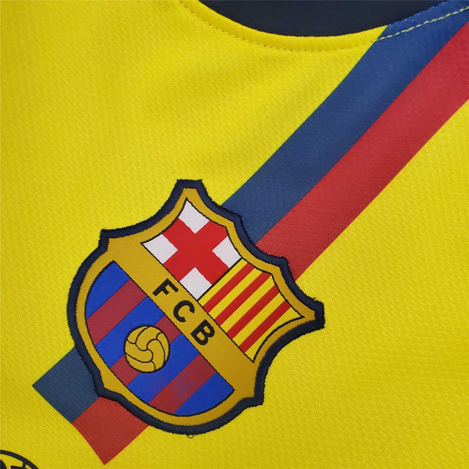 Dettaglio stemma FC Barcelona maglia away 2008/09