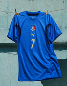 Dettaglio stemma FWC su maglia 2006 home