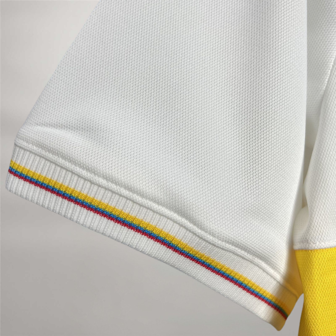 Fascia tricolore Colombia su maglia home anniversario dettaglio