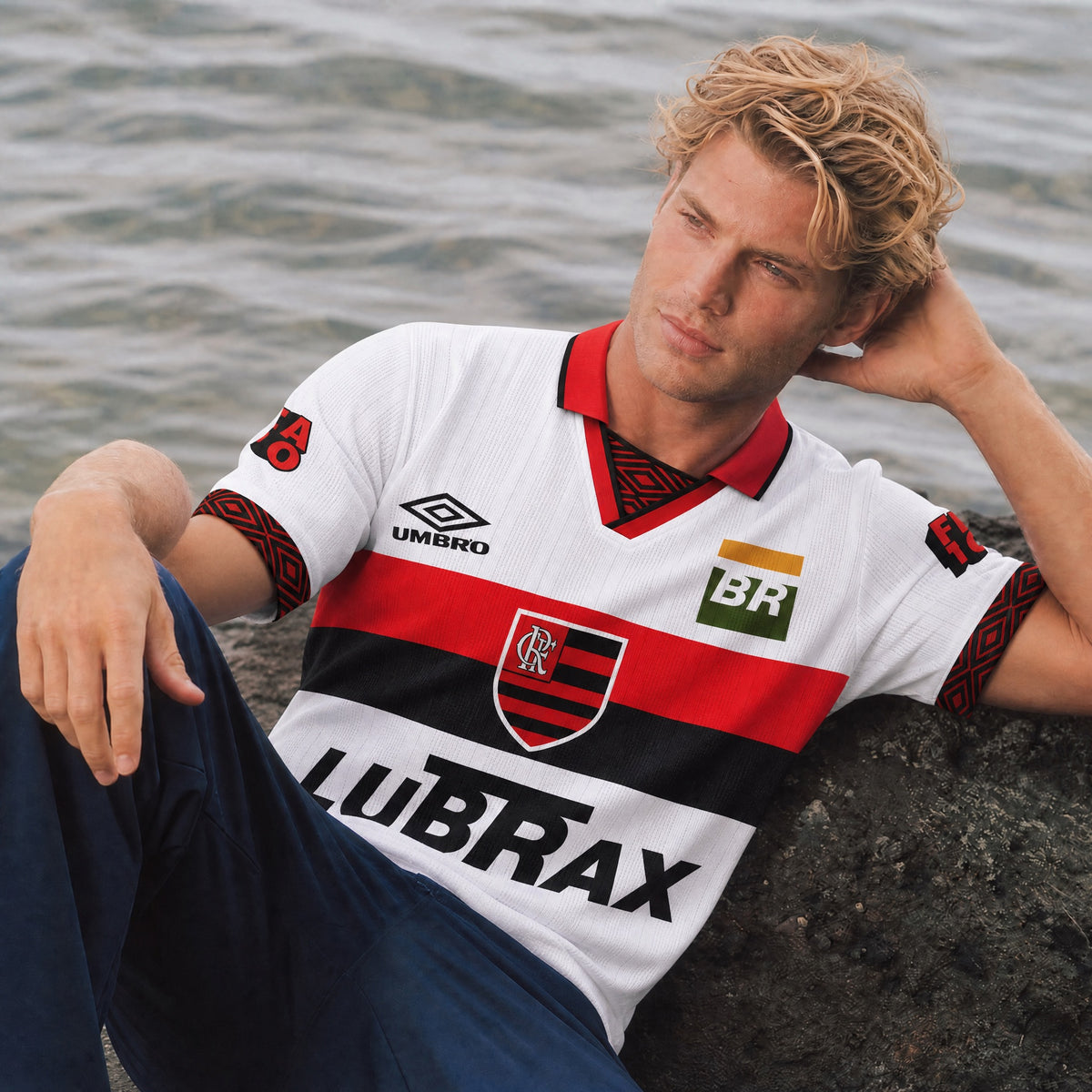 Dettaglio stemma Flamengo retro jersey anni 90
