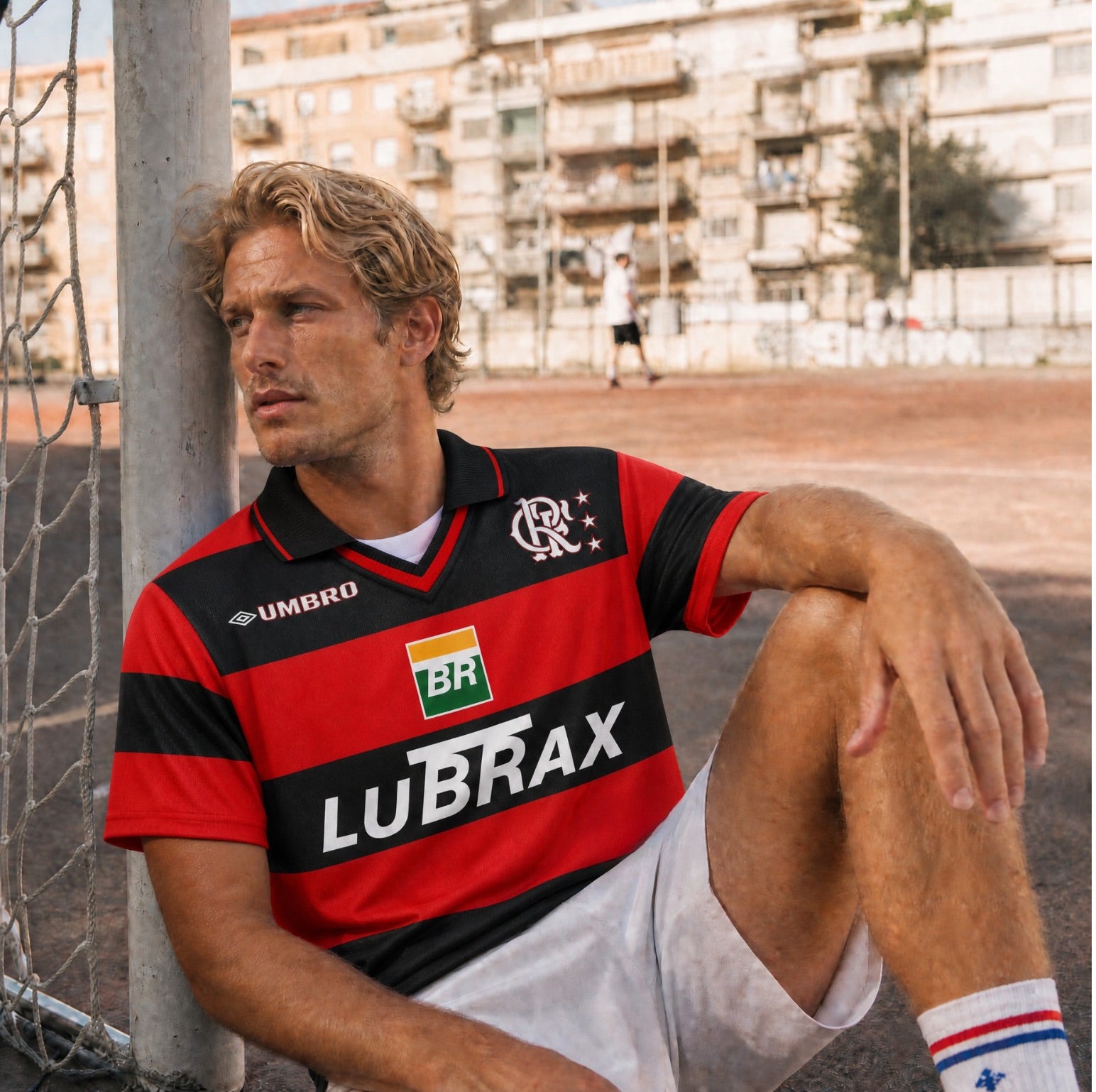 Retro della maglia Flamengo 1999/00 design vintage anni ’90

