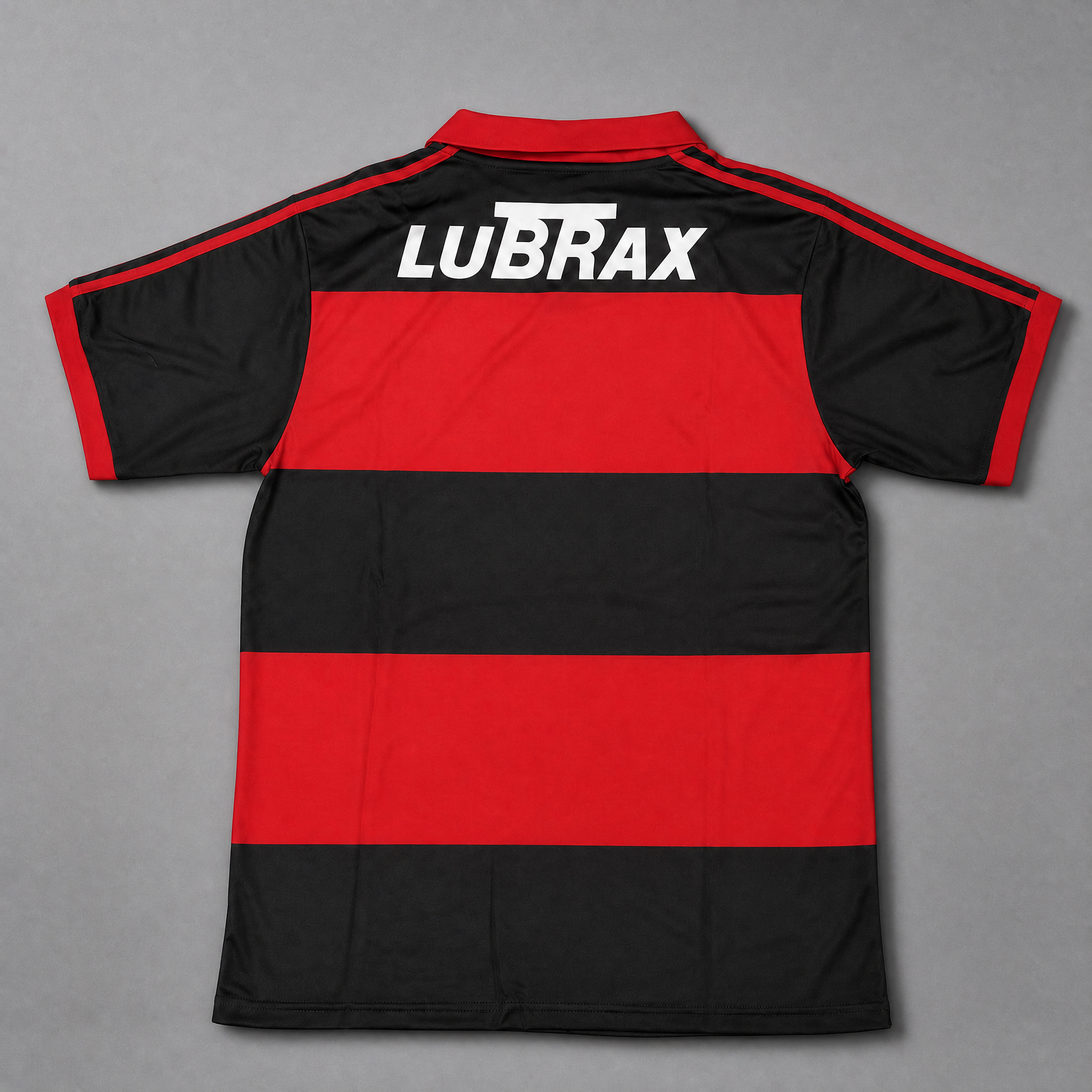 Flamengo home shirt 1990/91 con bande orizzontali rosso nere
