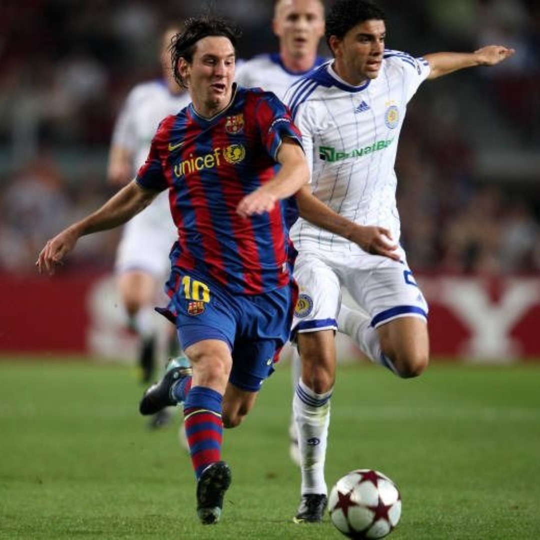 Lionel Messi Barcellona 2009/10 maglia home numero 10 in partita