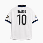 Retro maglia bianca Inter 1998/99 Baggio numero 10 in blu.
