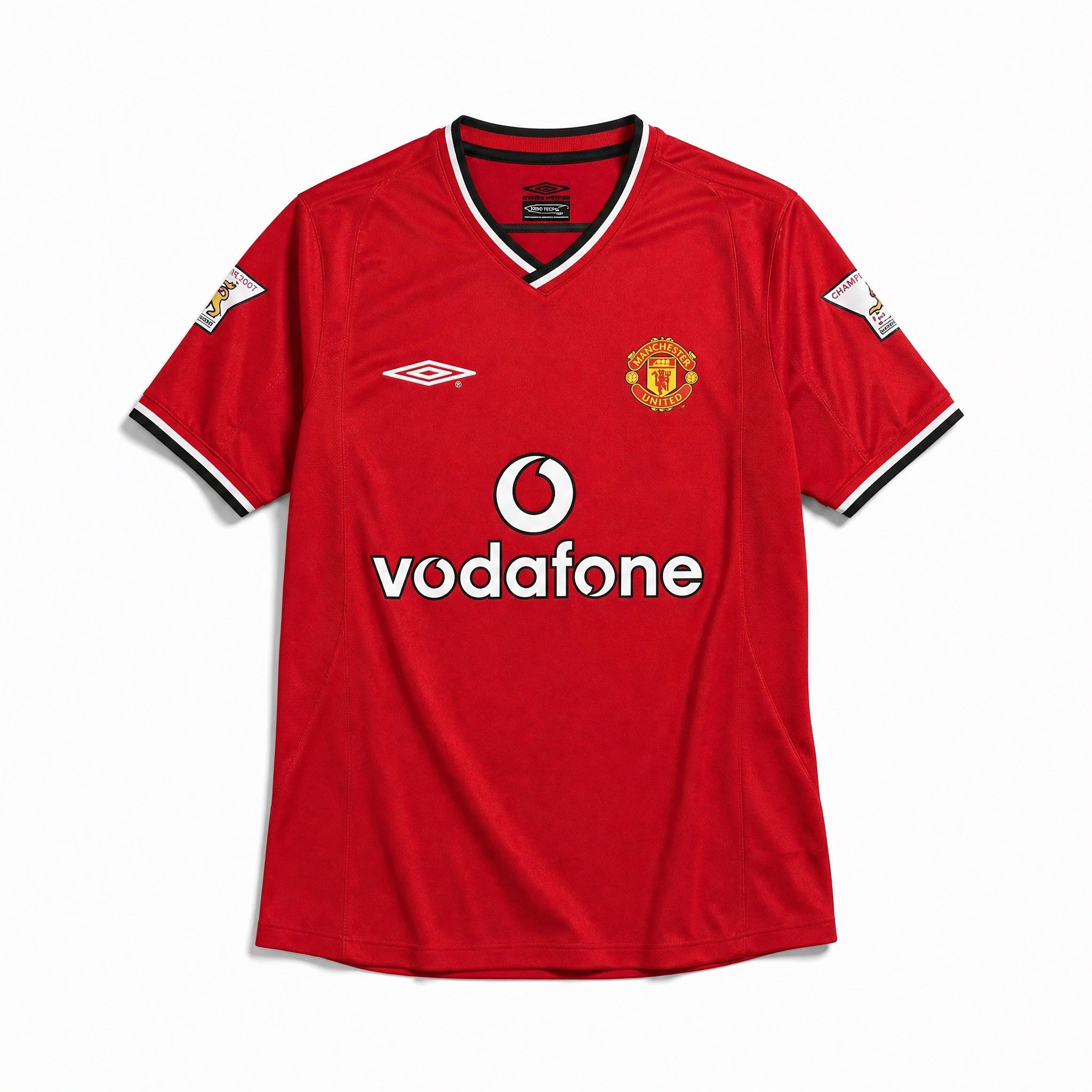 Maglia Beckham Manchester United Home 2001/02 rossa vista frontale con dettagli a contrasto