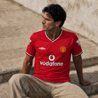 David Beckham con maglia Manchester United Home 2001/02 durante la stagione