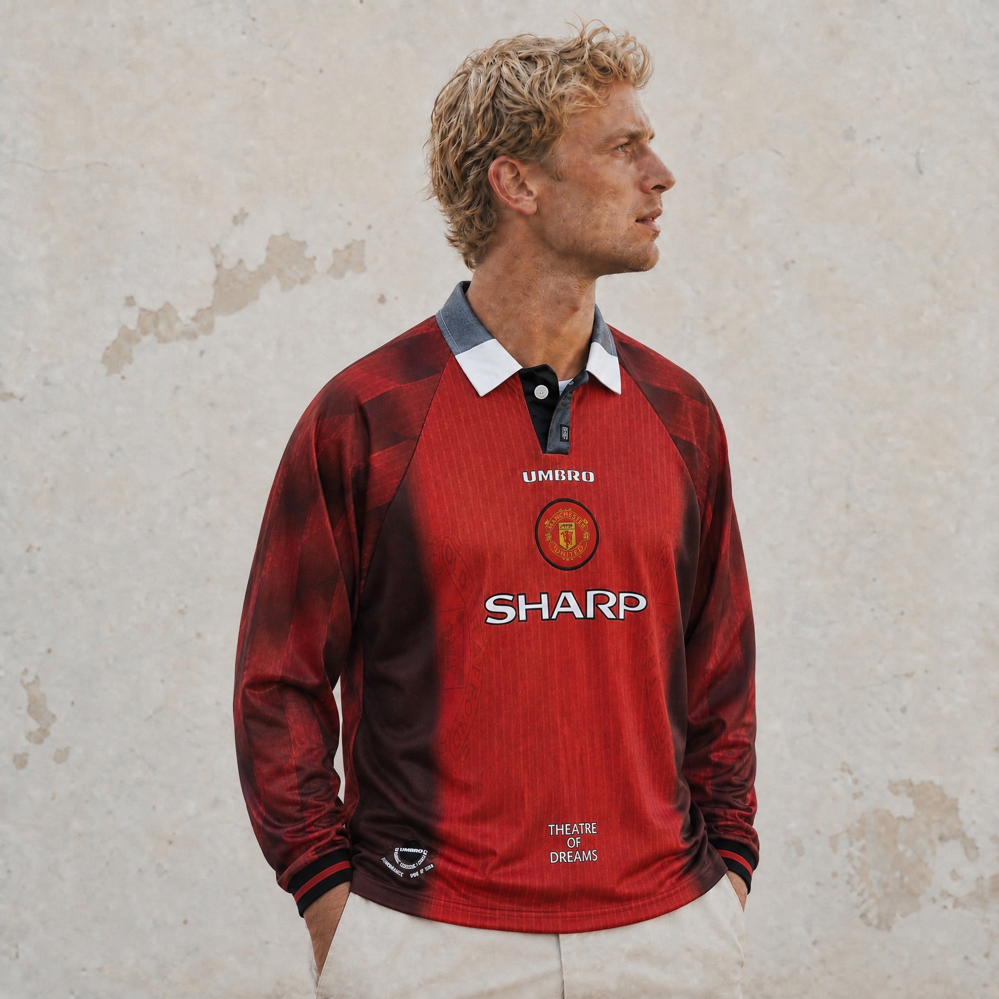 David Beckham con maglia Man. United Home 1996/97