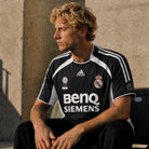 Maglia vintage Chicharito Real Madrid 2006/07 con personalizzazione 14
