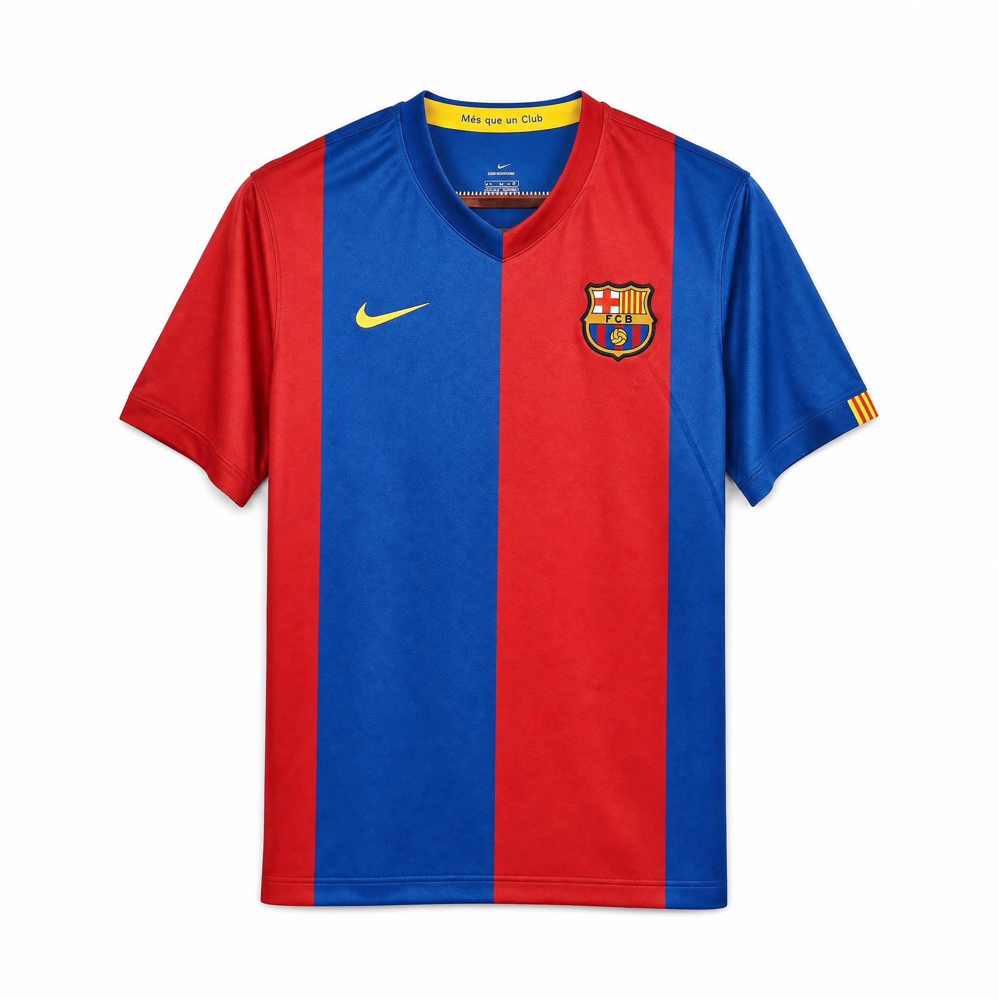 Maglia vintage Barcellona 2006/07 vista frontale strisce rosse e blu
