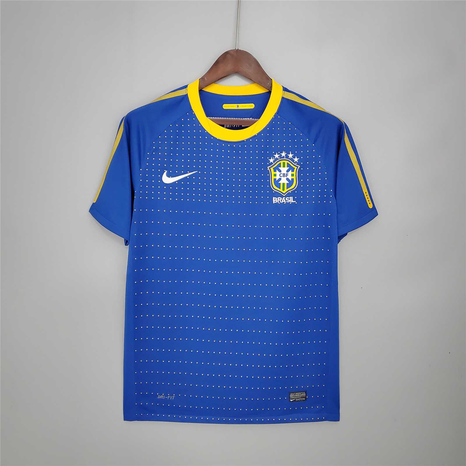 Maglia Brasile 2010 Away vista frontale blu con stemma nazionale