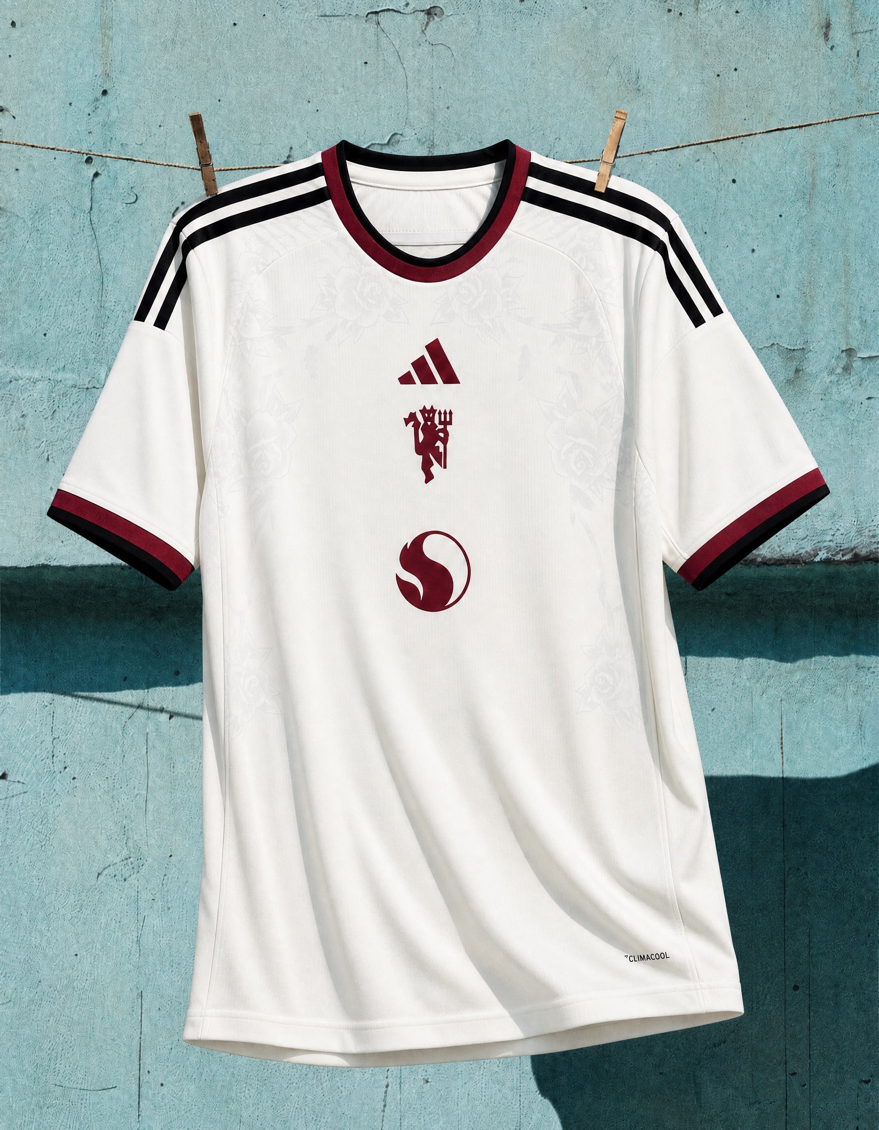Maglia Third Man. United 2026/27 design avorio e dettagli verde scuro