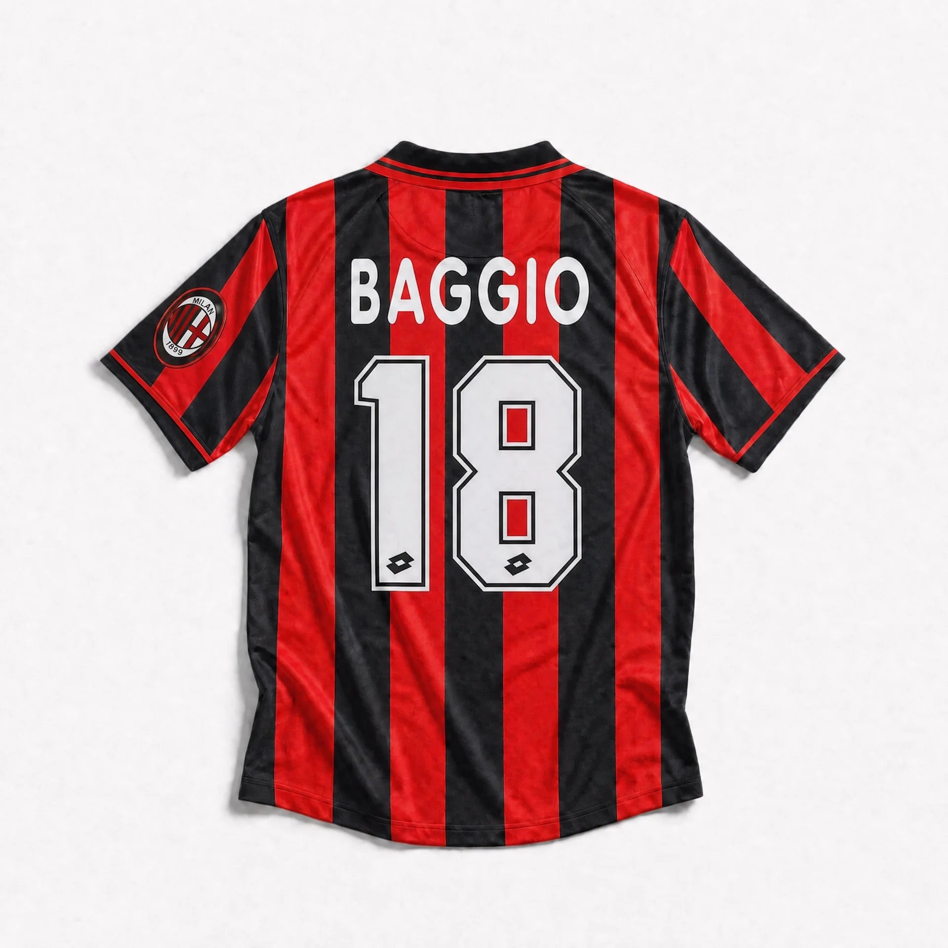 Retro maglia rossonera Milan 1996/97 con nome Baggio e numero 18 argento.