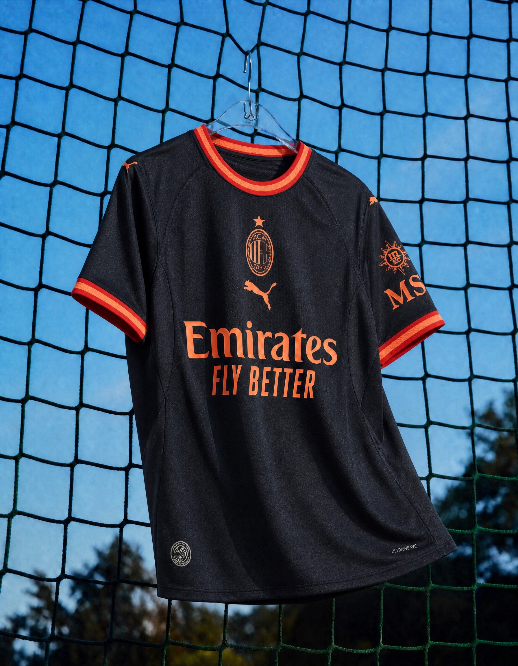 Maglia third Milan 2026/27 vista frontale colore blu notte con dettagli a contrasto