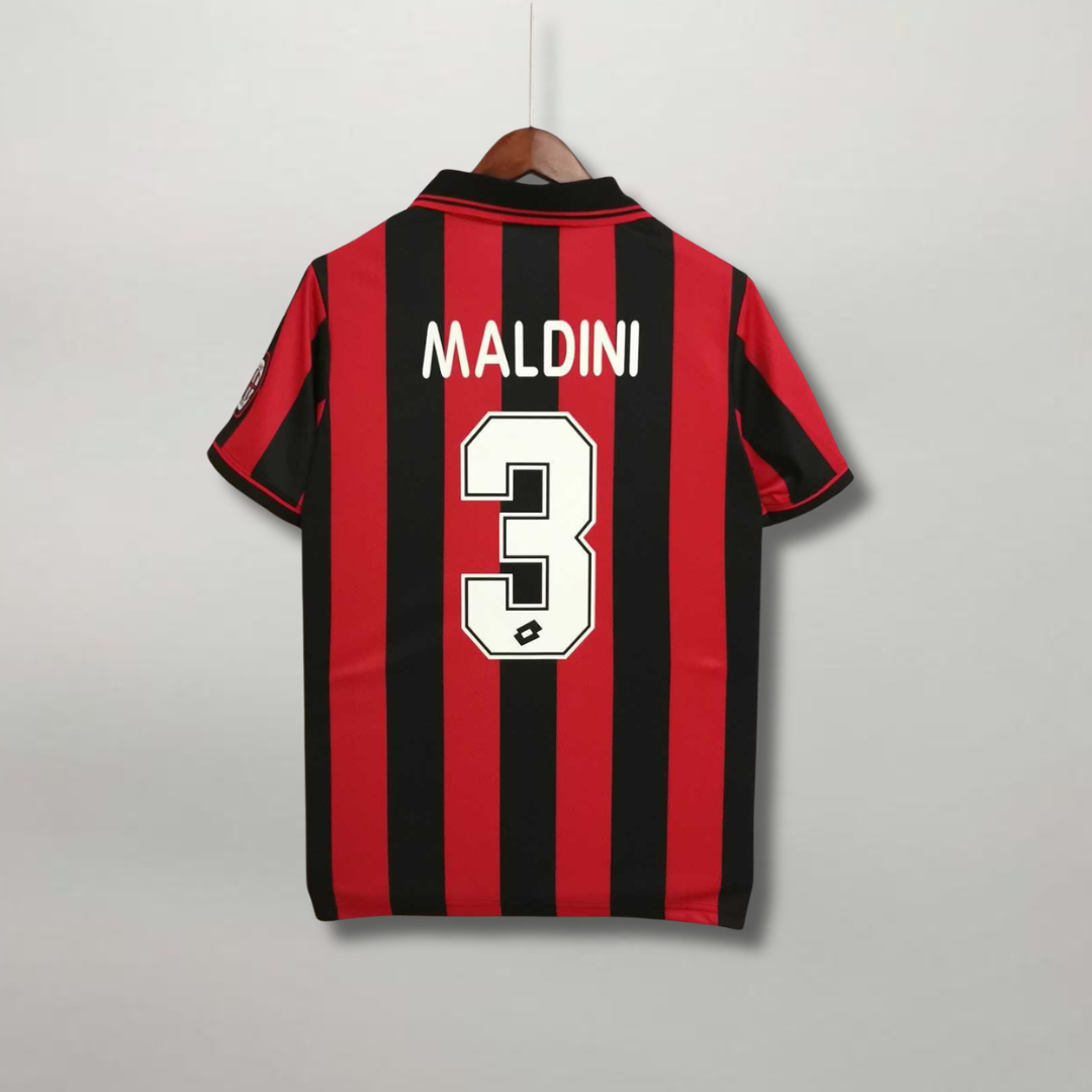 Retro maglia Milan 1996/97 con numero 3 stile calcio anni 90