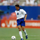 Roberto Baggio in campo con la maglia bianca dell'Italia a USA '94.