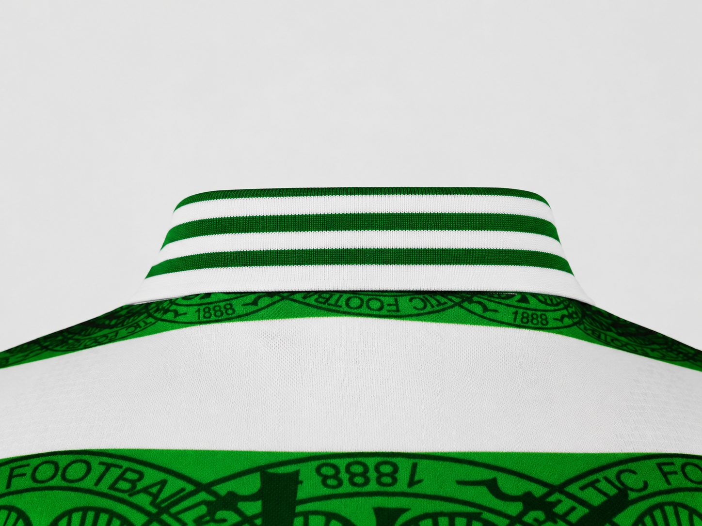 Dettaglio stemma Celtics football shirt 1995/97
