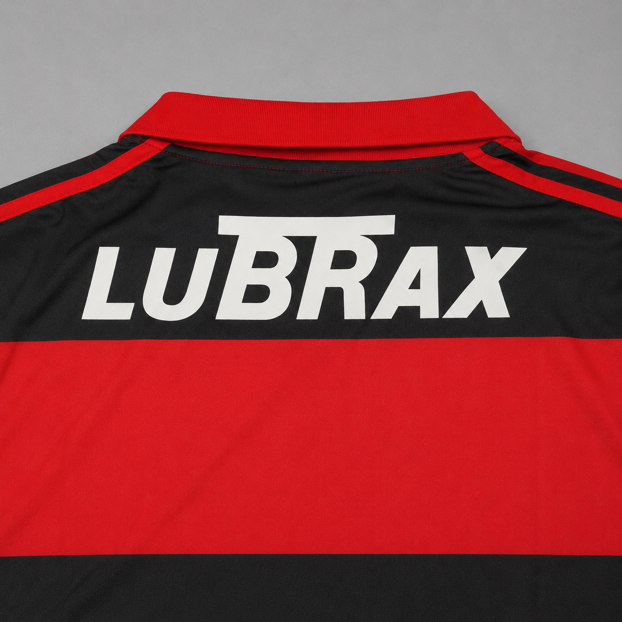 Dettaglio colletto rosso Flamengo jersey vintage 1990/91
