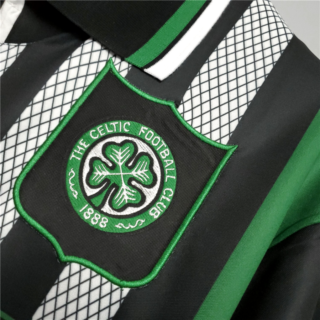 Dettaglio frontale Celtics maglia vintage anni 90