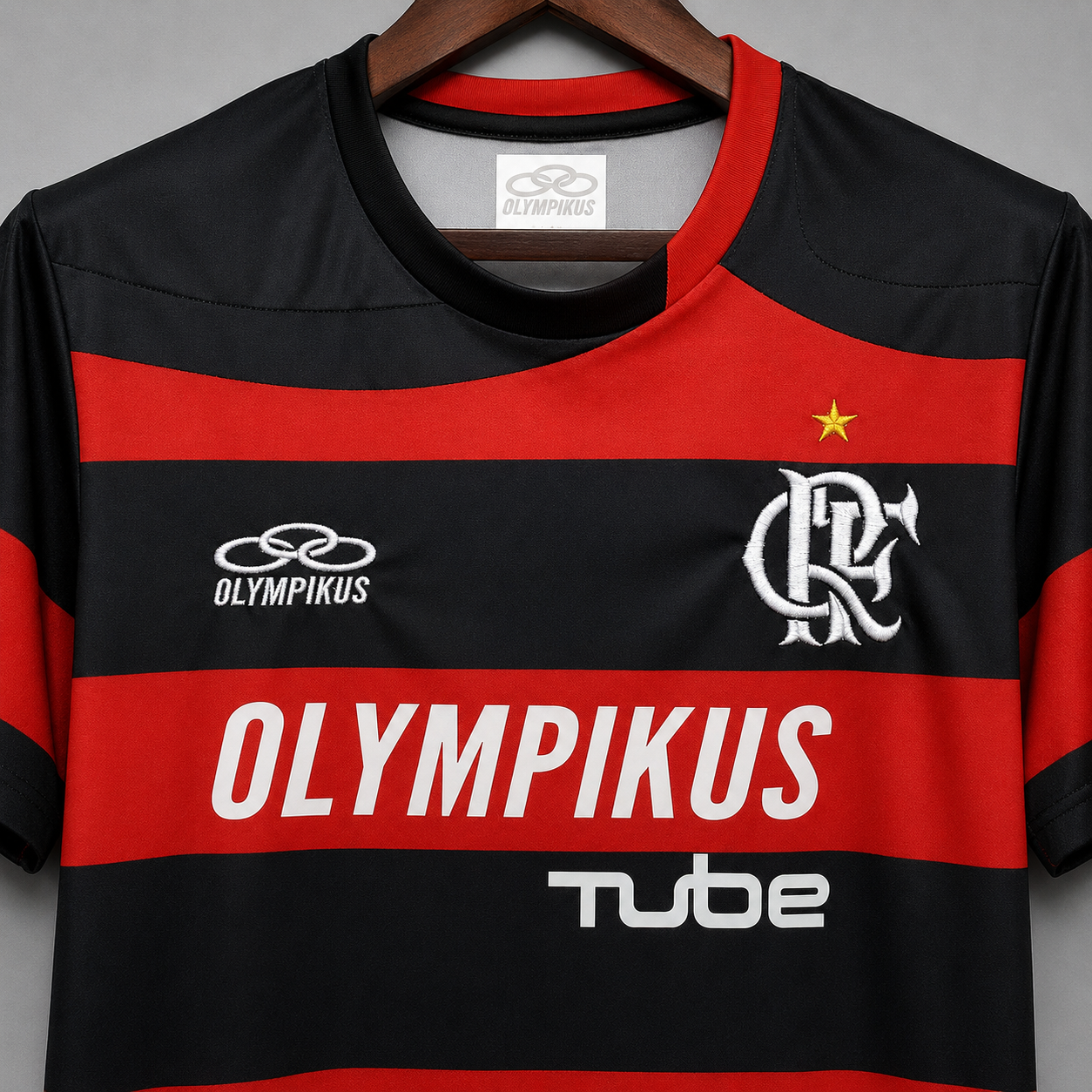 Dettaglio frontale Flamengo jersey 2009/10 con bande orizzontali