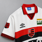 Flamengo jersey away 1995 dettaglio colletto rosso e design rétro