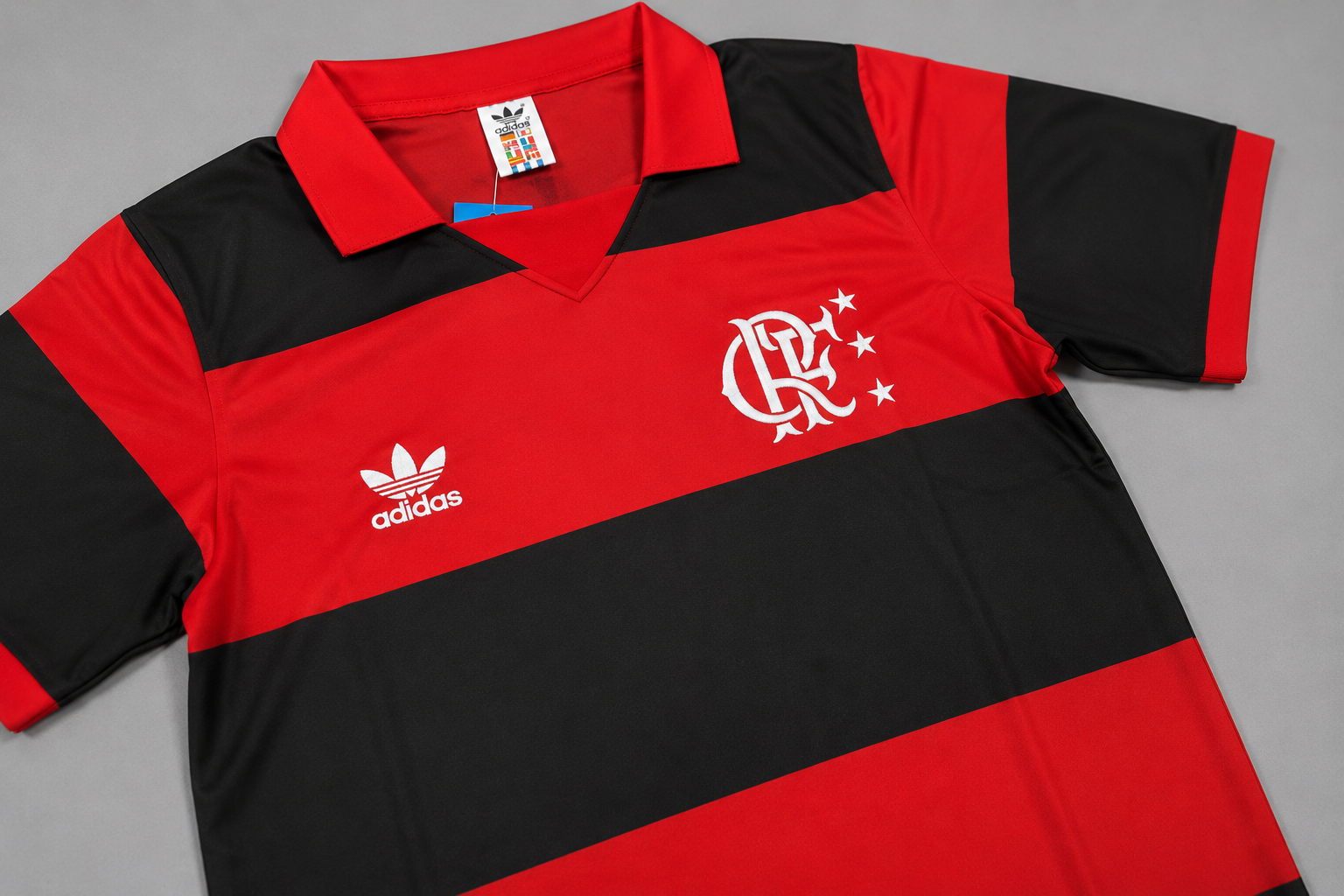 Dettaglio stemma storico Flamengo jersey vintage 1982/83