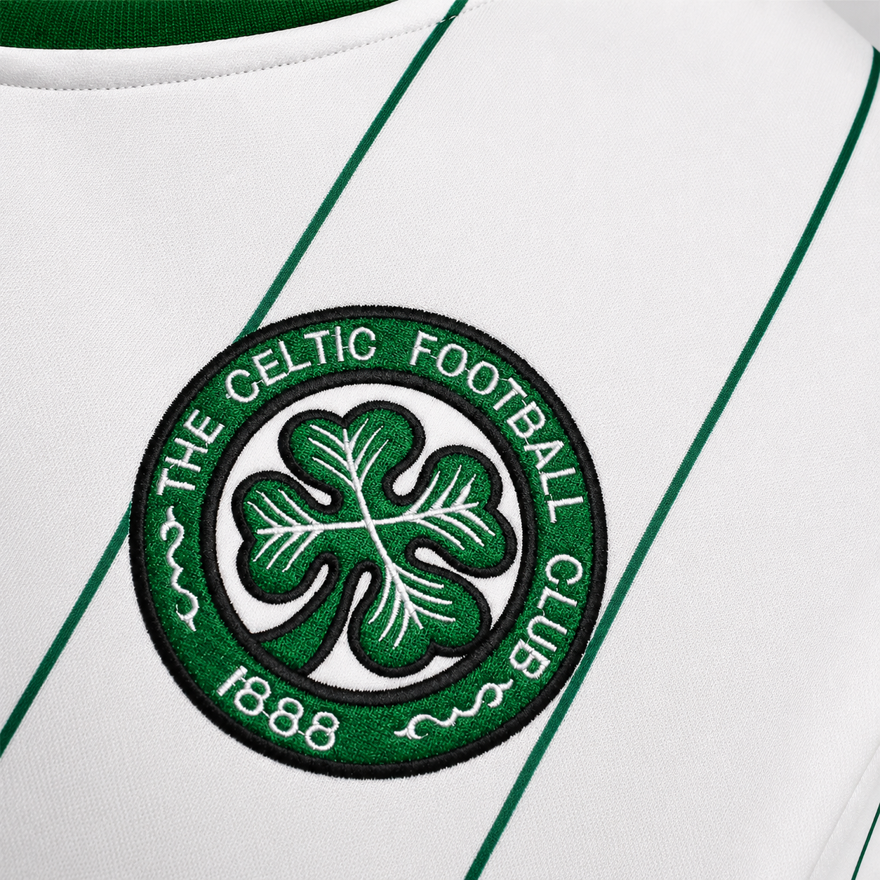 Dettaglio stemma Celtics maglia rétro 1984/86
