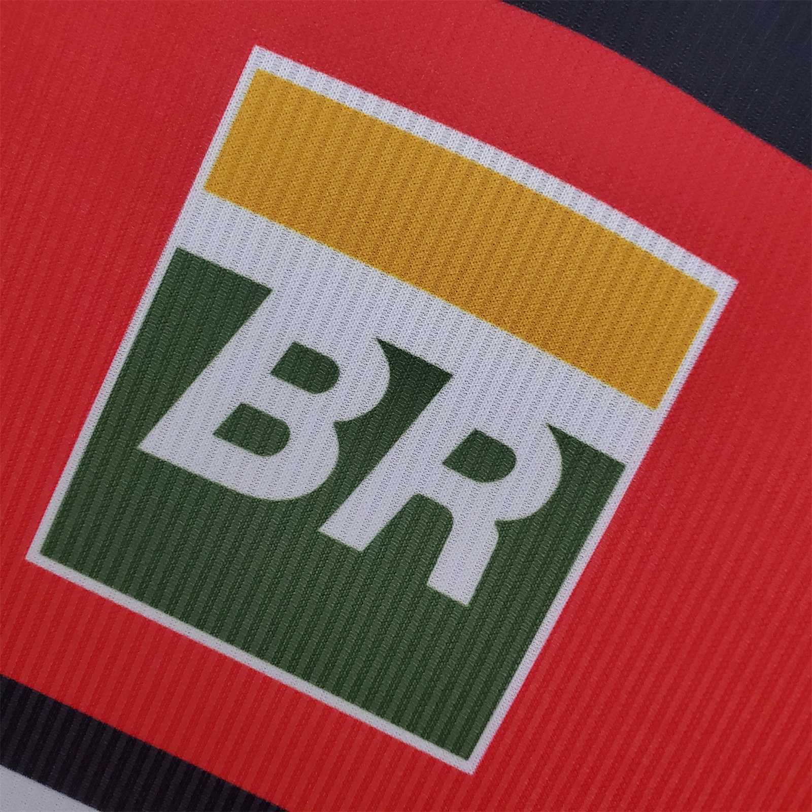 Retro della maglia Flamengo 1999/00 design vintage anni ’90