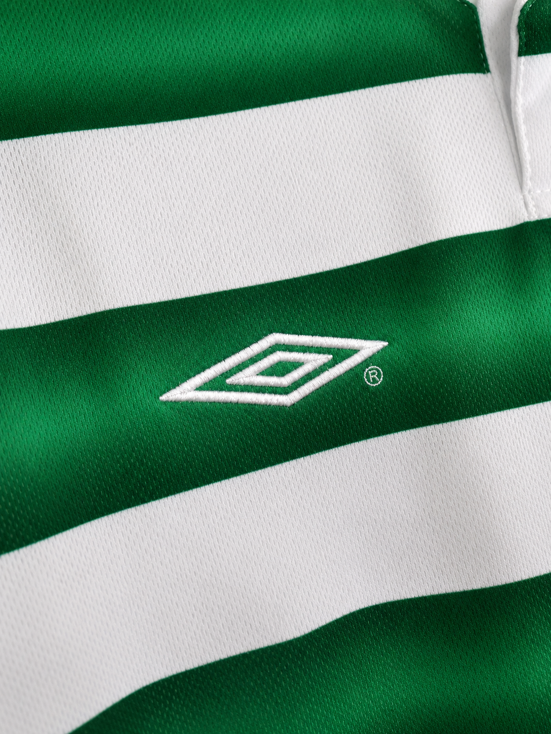 Dettaglio bande verdi maglia Celtic rétro