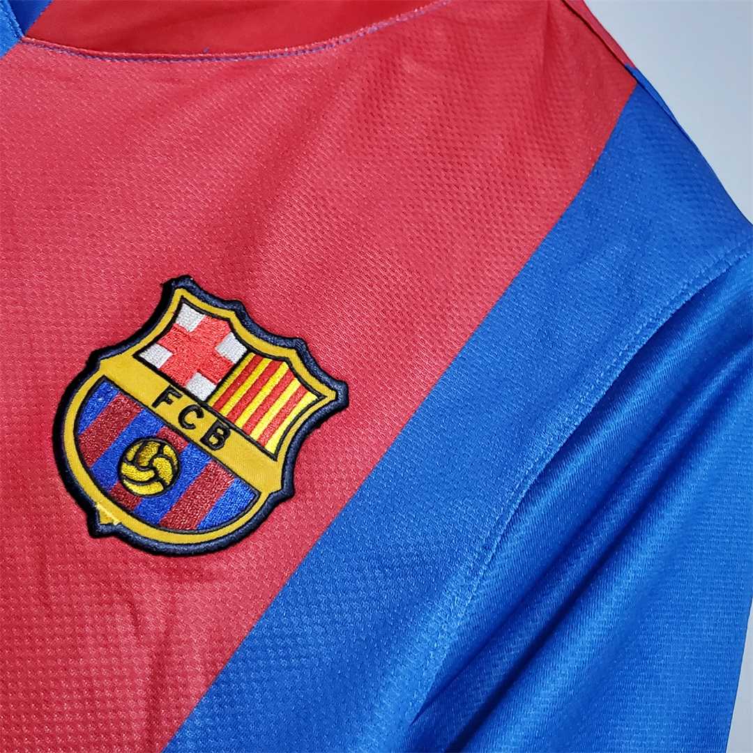 Dettaglio stemma FC Barcelona maglia home 2006/07